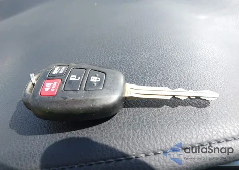 2015 Toyota Corolla S Plus z USA, uszkodzony, nr VIN 5YFBURHE1FP205729